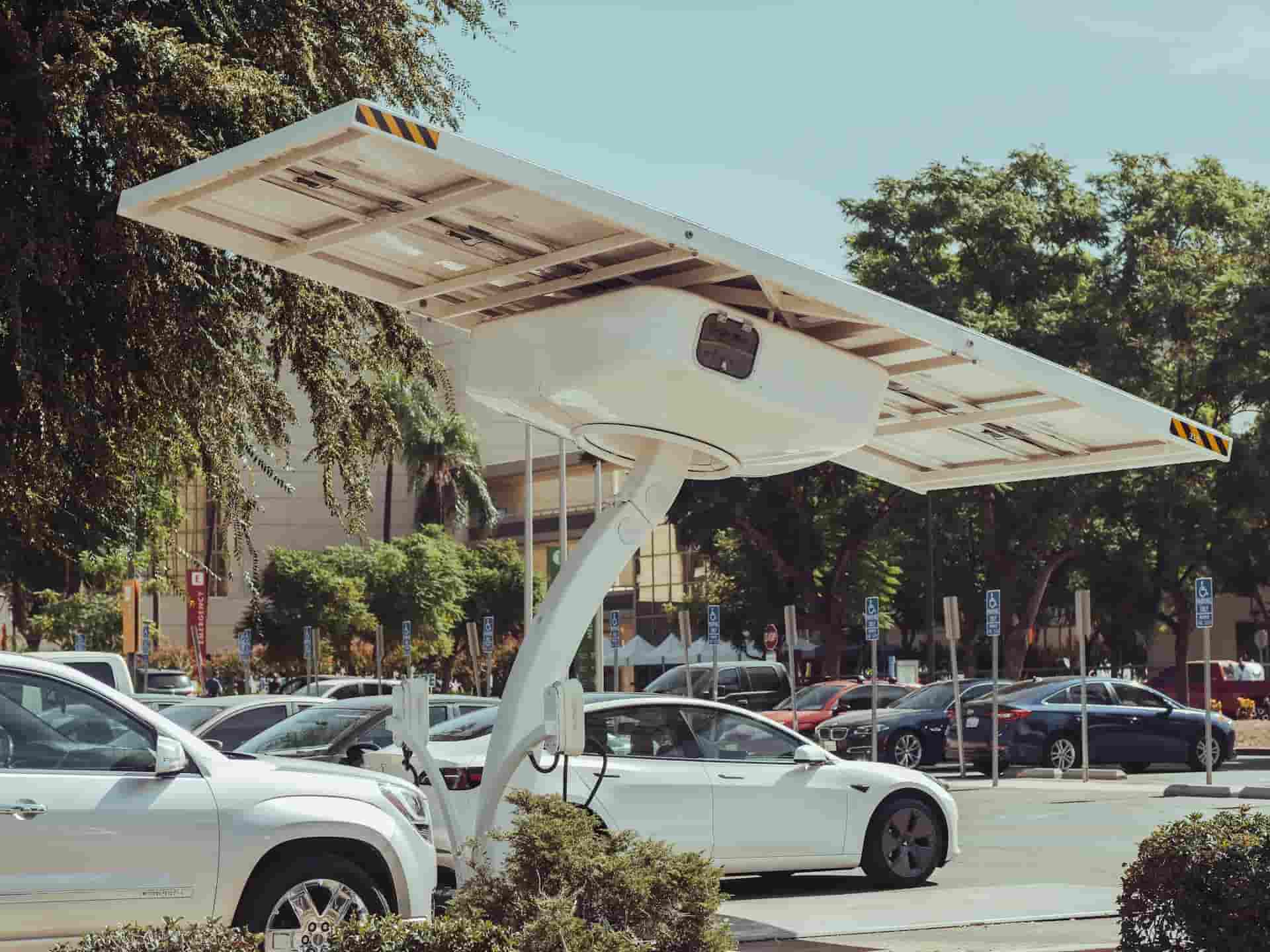 An example of Tesla charging station if built on Queensland’s Super Highway